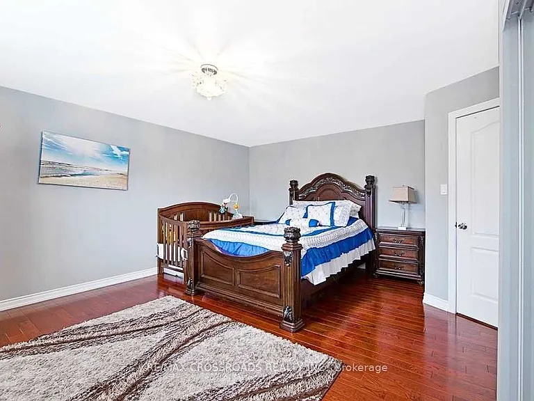 7 McAlpine Ave — Photo 9