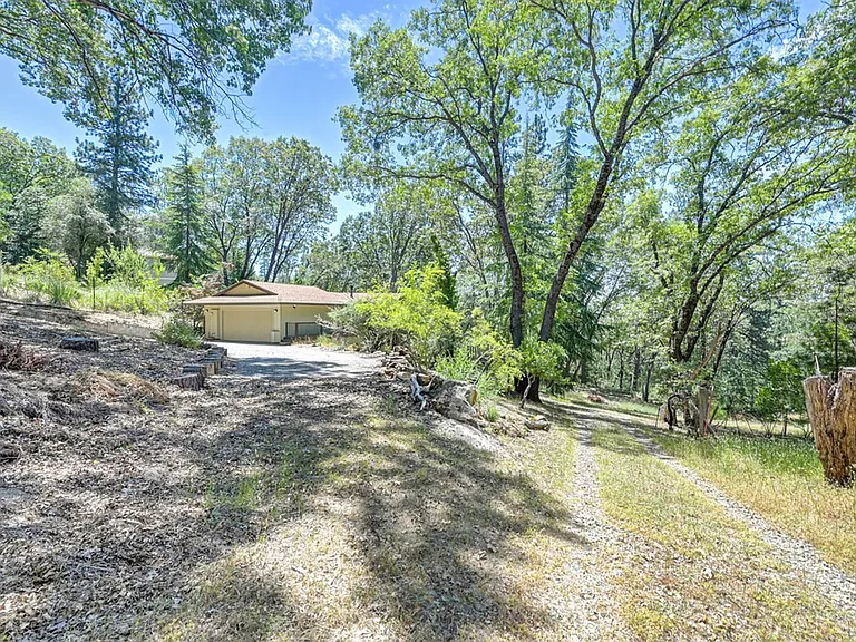 16832 Alice Way — Photo 84