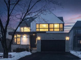 70 Upper Mount Albion Rd, Hamilton, ON L8J2S1