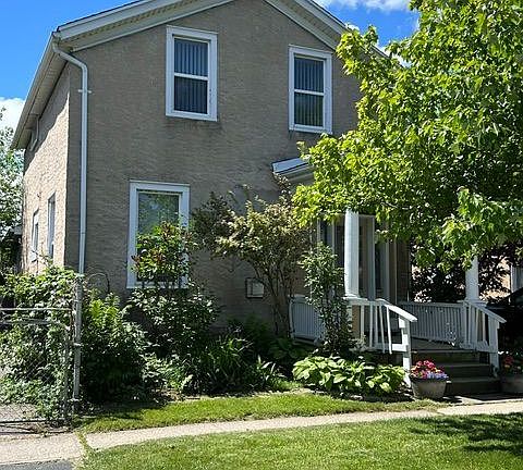 3rd image of 12 Cross St