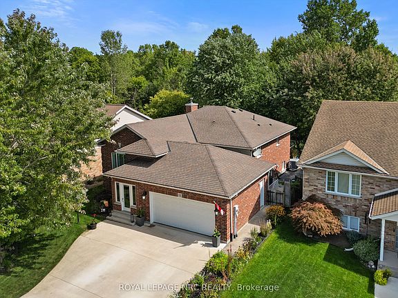 4th image of 52 Thorold Ave