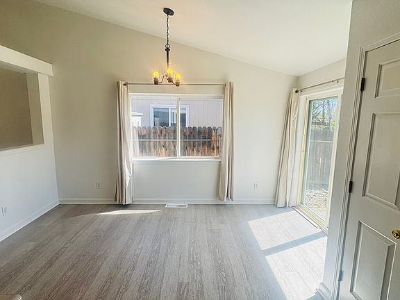 5th image of 1421 Edlesborough Cir