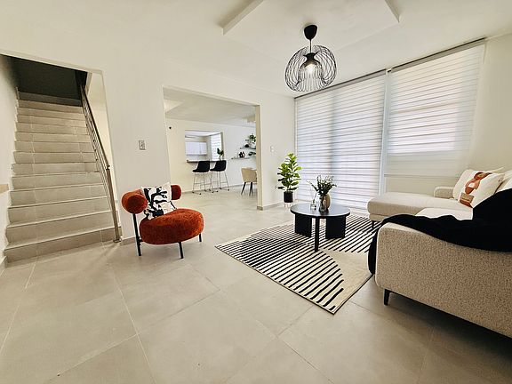 3rd image of 1132 The Residences At Parque Escorial
