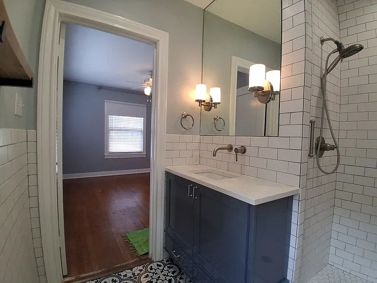 315 W Ridgewood Ct — Photo 8