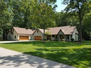 9075 Lakeshore Dr, Saint Charles, MI 48655