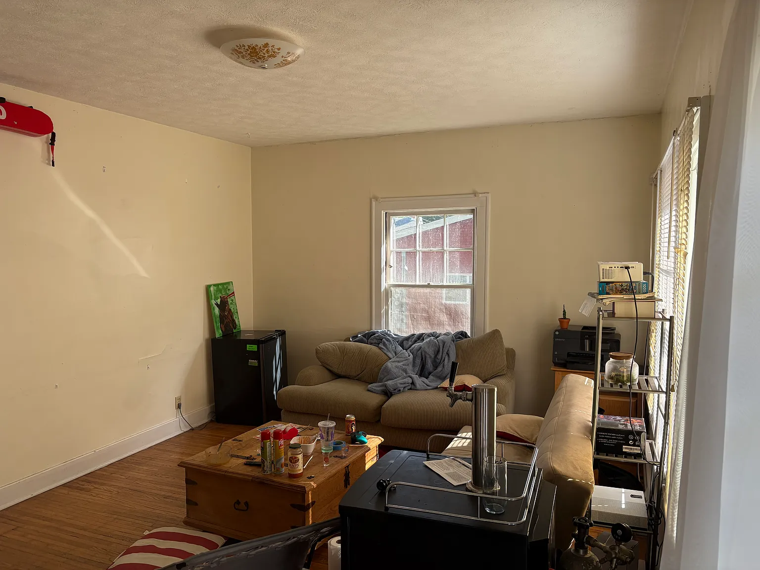 4 bed, 952 sqft, $3,000 — Photo 2