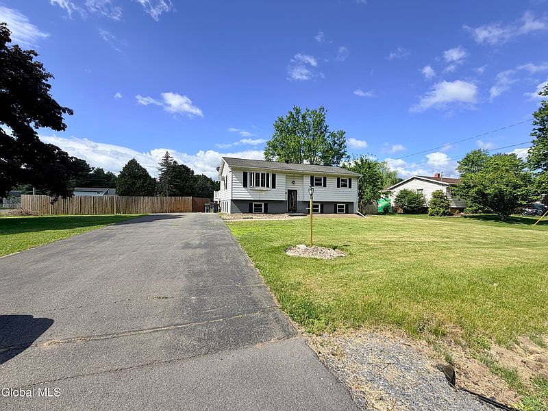 4th image of 186 Middletown Road