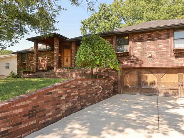 3617 S Bedford Avenue, Springfield, MO 65809