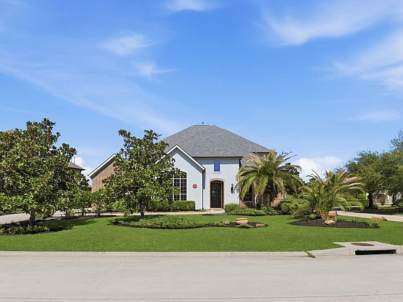 3rd image of 223 S Bauer Point Cir