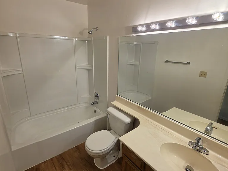540 N May St #3119 — Photo 17