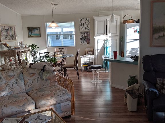 4th image of 1734 SE Plumbob Way #388