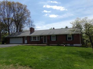 302 Dawnridge Dr, Vinton, VA