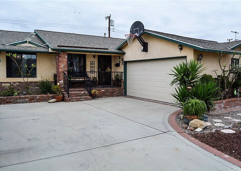 1st image of 7117 El Veloz Way