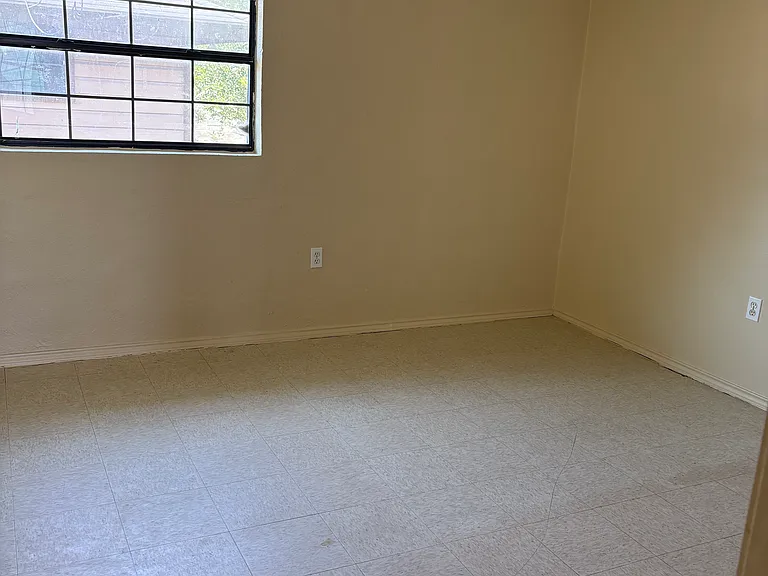 2701 S Midway Rd #2 — Photo 5