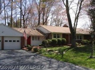 5215 Cedar Rd, Alexandria, VA 22309