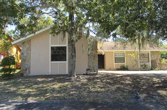 1st image of 4819 Blue Jay Cir