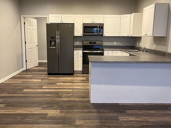 4th image of 610 W Dodson St #2