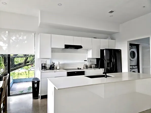 7105 NE 4th Ct #2, Miami, FL 33138