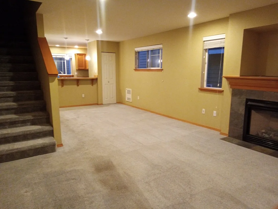 2 bed, 1360 sqft, $3,000 — Photo 2