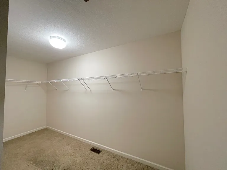 1670 Primrose Ave — Photo 29