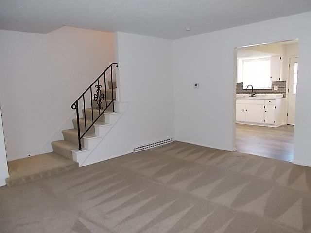 1st image of 625 Edward Ave