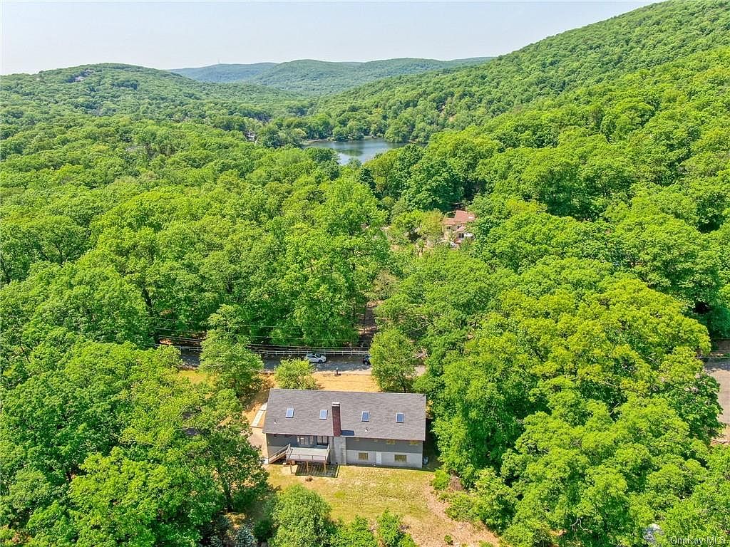 30 Ridgetop Drive, Tomkins Cove, NY 10986 Zillow