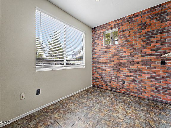 5th image of 3302 N 7TH Street #163