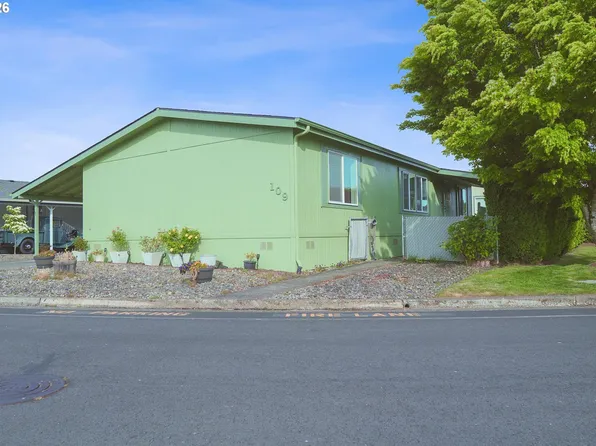 109 Blue Heron Dr, Longview, WA 98632