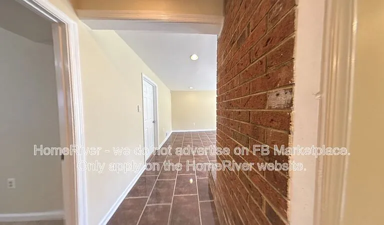 308 Pemberton St — Photo 25