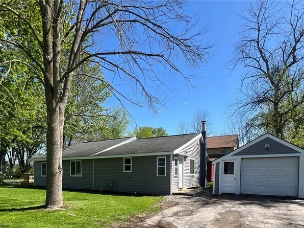 7482 Surbrook Rd, Baldwinsville, NY 13027