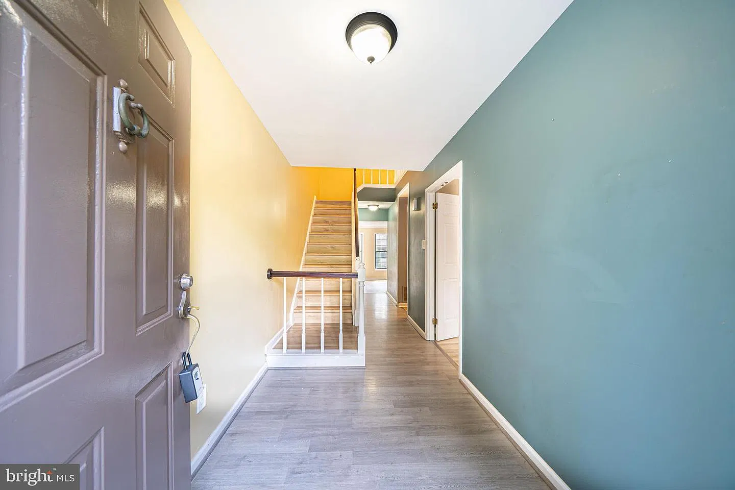 3 bed, 2.5 bath, 2020 sqft, $3,000 — Photo 3