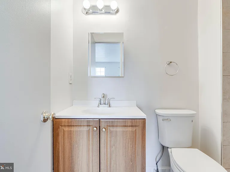 1015 Copperfield Ct — Photo 22
