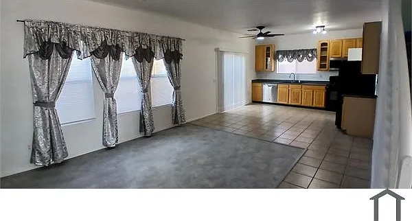 3 bed, 1615 sqft, $2,400 — Photo 3