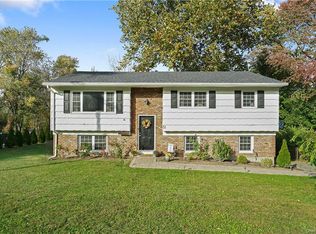 51 Miriam Dr, Warwick, NY 10990