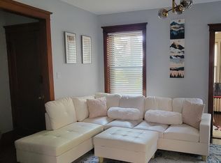 4035 W Waveland Ave, Chicago, IL 60641