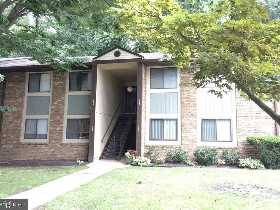 1st image of 115 E Kings Hwy Unit 412