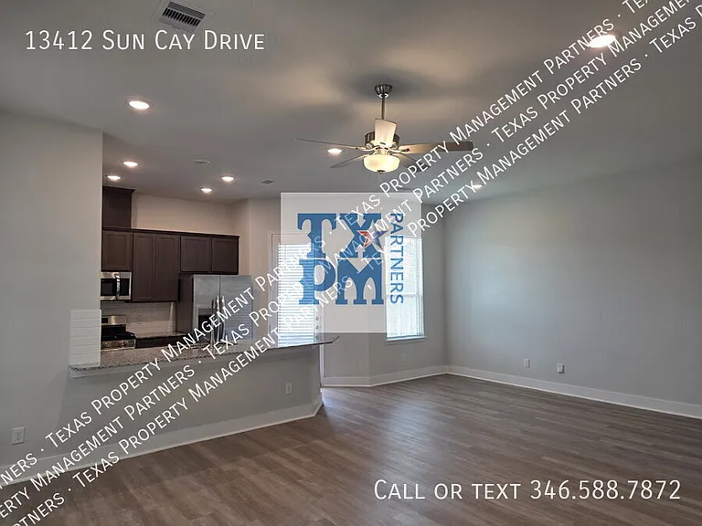 13412 Sun Cay Dr — Photo 3