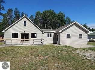 5227 Apache Trl, Harrison, MI 48625