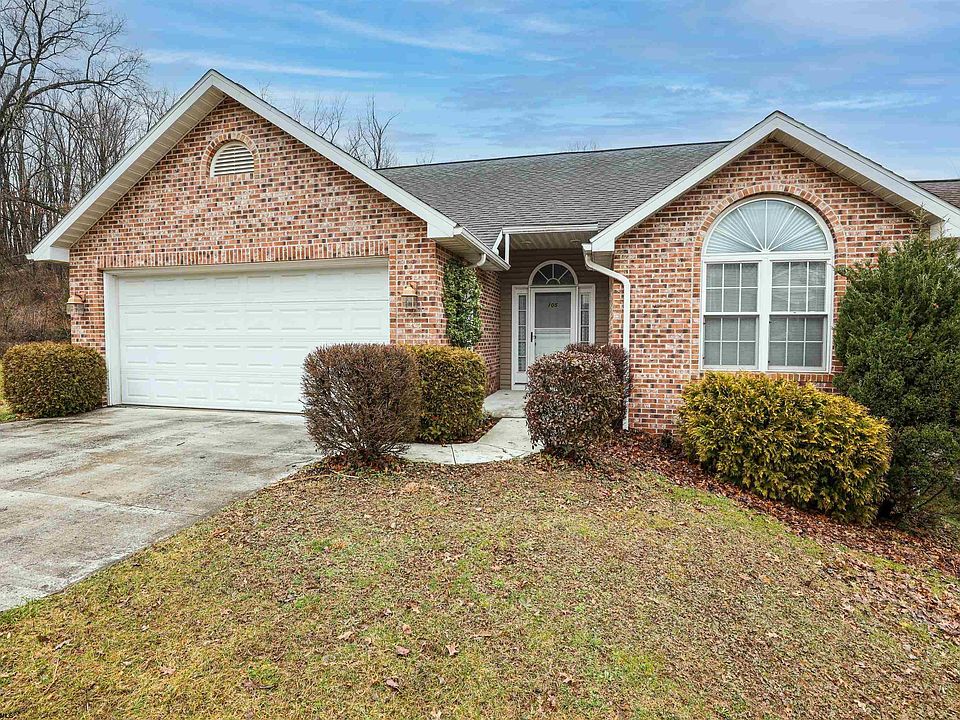 1st image of 105 Cobblestone Cir