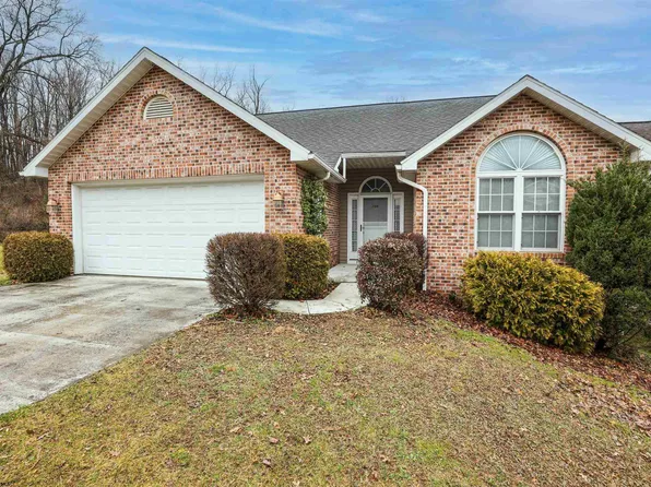 105 Cobblestone Cir, Morgantown, WV 26505
