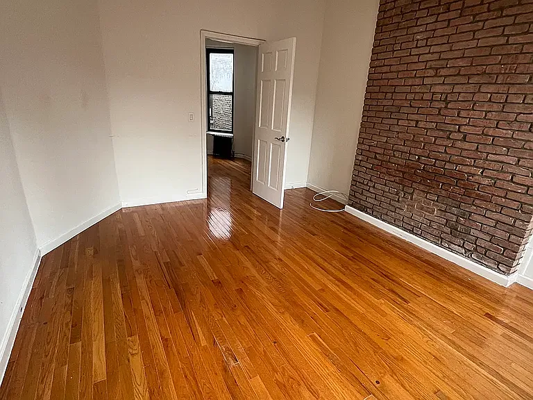 321 E 93rd St #5E — Photo 7