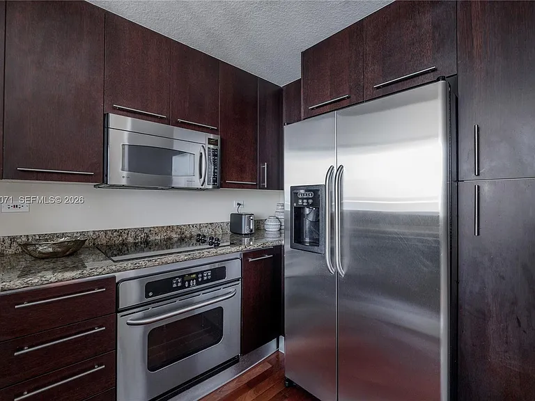 6515 Collins Ave #1405 — Photo 15