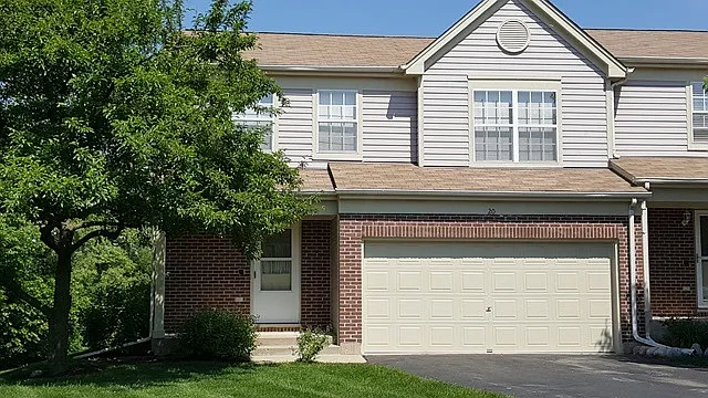 20 Oxford Ct photo 1