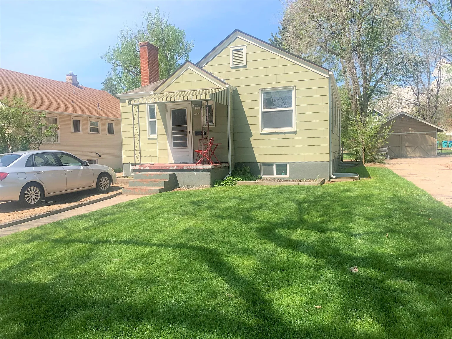 2 bed, 1000 sqft, $1,600 — Photo 1