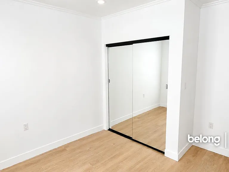 1702 W 43rd St — Photo 2
