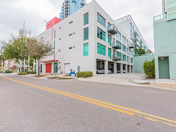 4th image of 101 N 12th St Unit 207