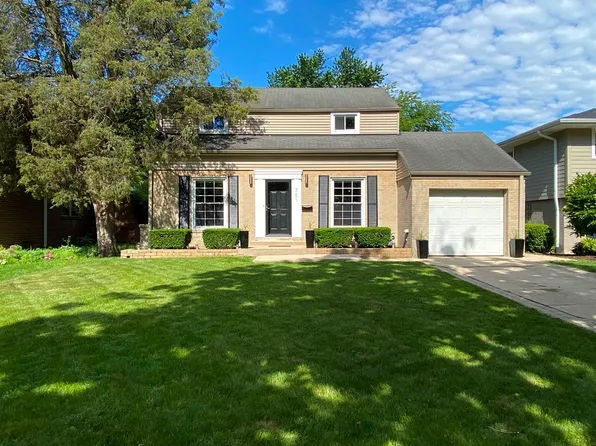 751 Selborne Rd, Riverside, IL 60546