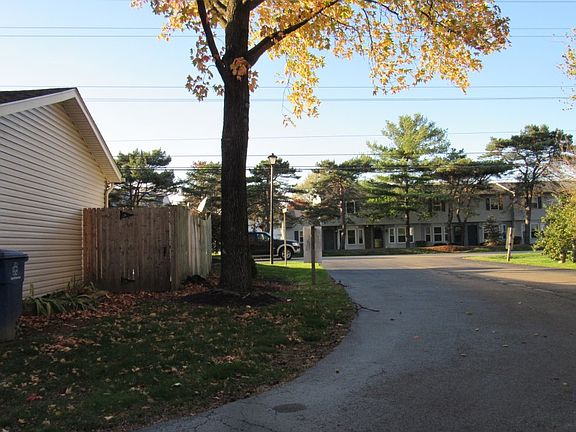 4th image of 1117 Farmlane Dr