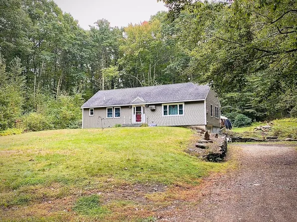 1629 West St, Barre, MA 01005