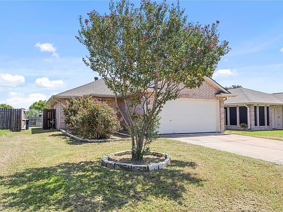 3rd image of 3739 Marielene Cir